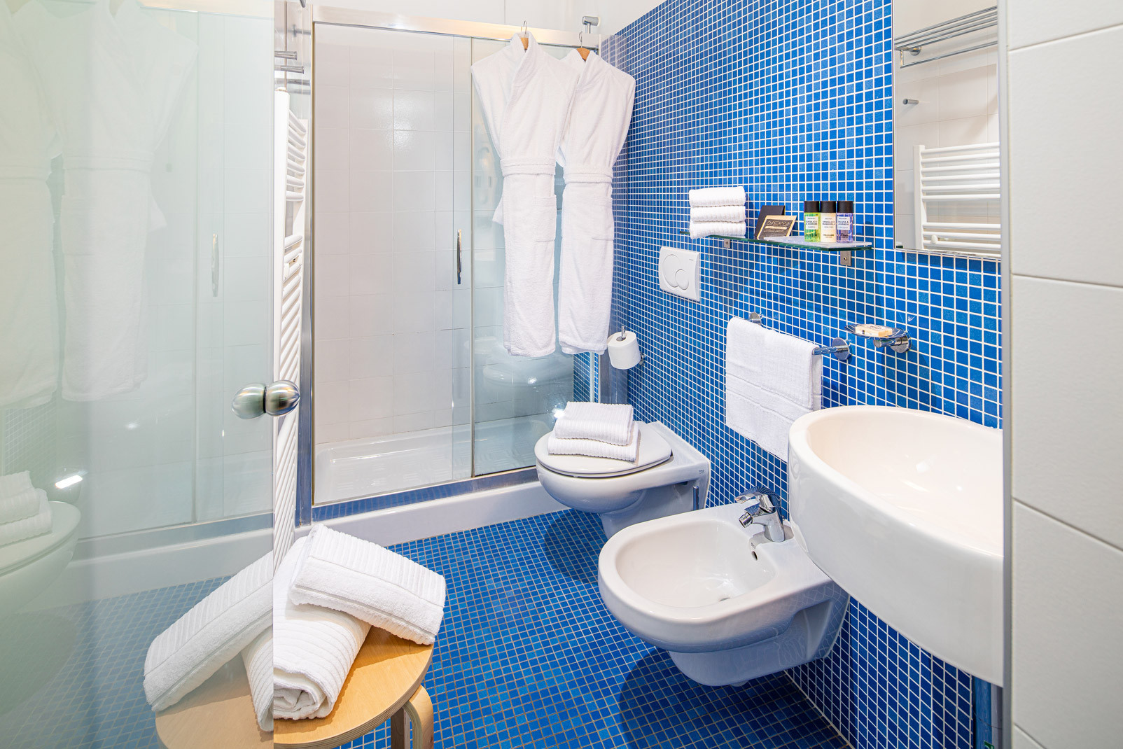 media.Camere_Economy4_Hotel_LaPergola_Lignano